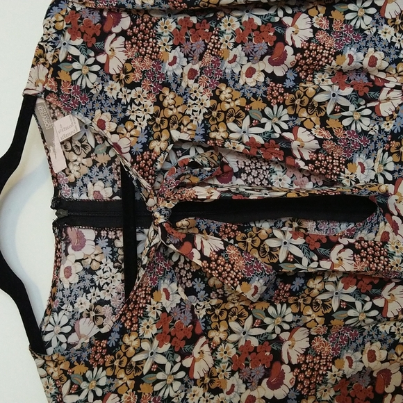 Forever 21 blouse - Picture 5 of 6